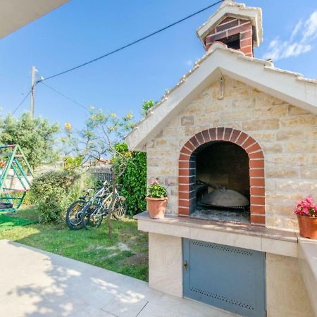 Holiday Apartment With Garden Kaštela Εξωτερικό φωτογραφία