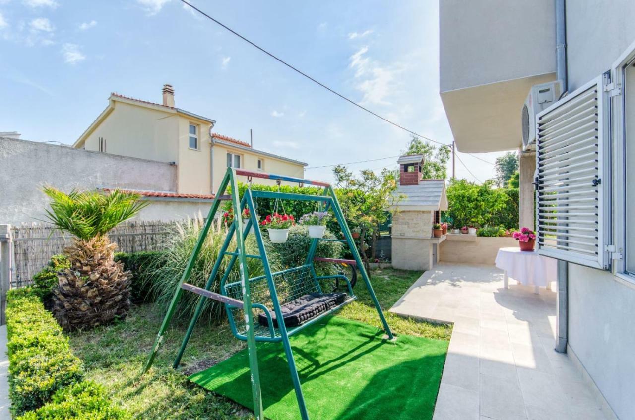 Holiday Apartment With Garden Kaštela Εξωτερικό φωτογραφία